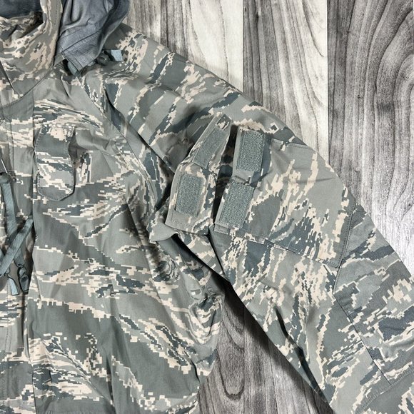 All-Purpose Parka MEDIUM Environmental Camouflage, APECS, USAF Tiger Stripe - Picture 5 of 11
